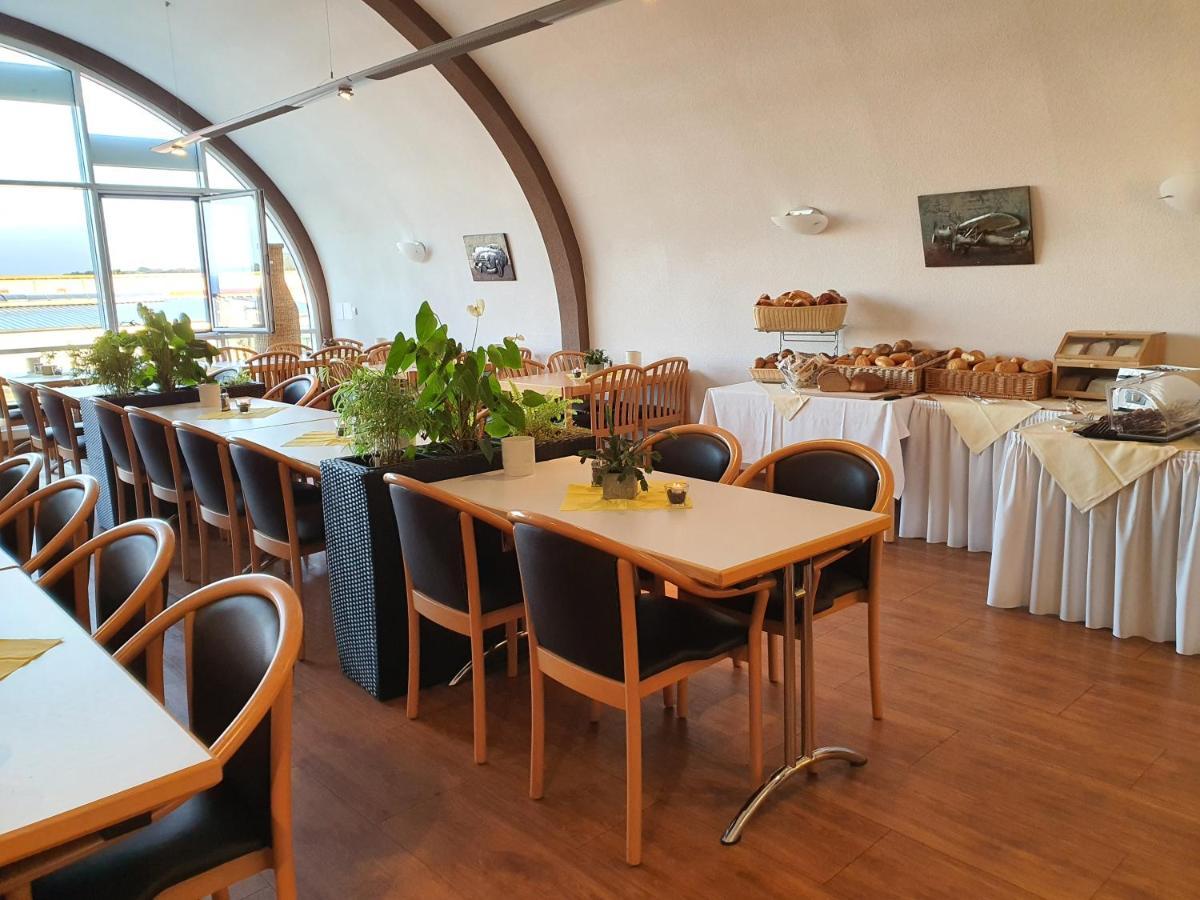 Hotel Sunparc - Shuttle Zum Europa-Park Rust 4Km & Rulantica 2Km Ringsheim Bagian luar foto